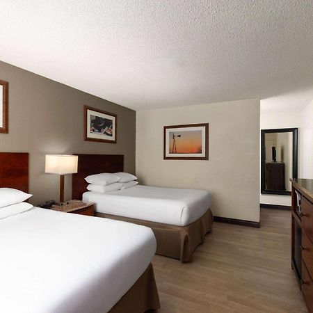 Ramada By Wyndham Elko Hotel At Stockmen'S Casino Екстер'єр фото