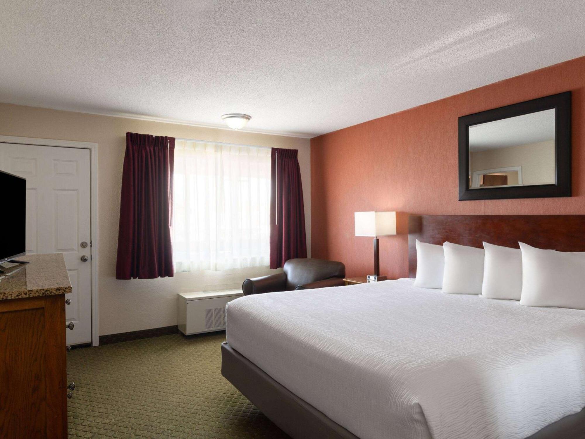 Ramada By Wyndham Elko Hotel At Stockmen'S Casino Екстер'єр фото