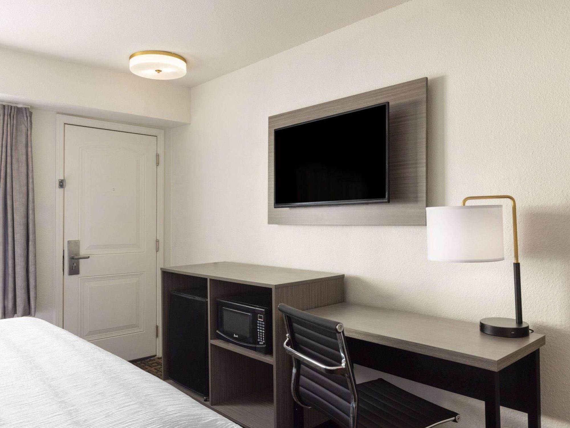 Ramada By Wyndham Elko Hotel At Stockmen'S Casino Екстер'єр фото